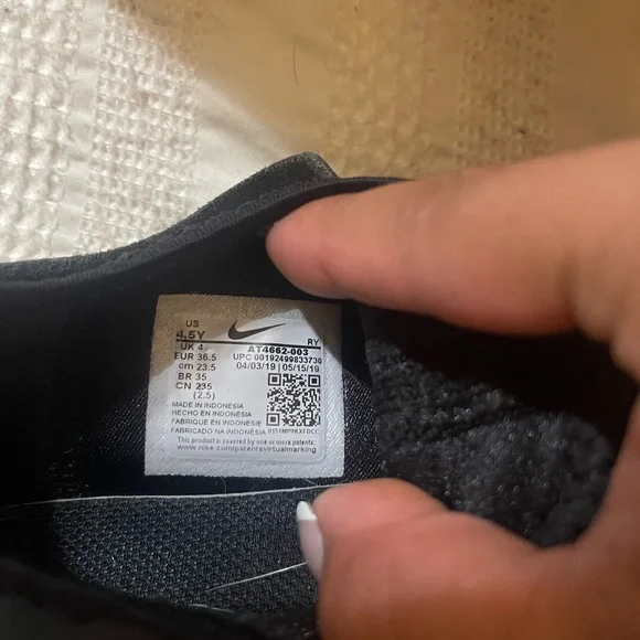 Nike Flex Runner Youth Shoes Size 4.5 - Picture 3 of 5